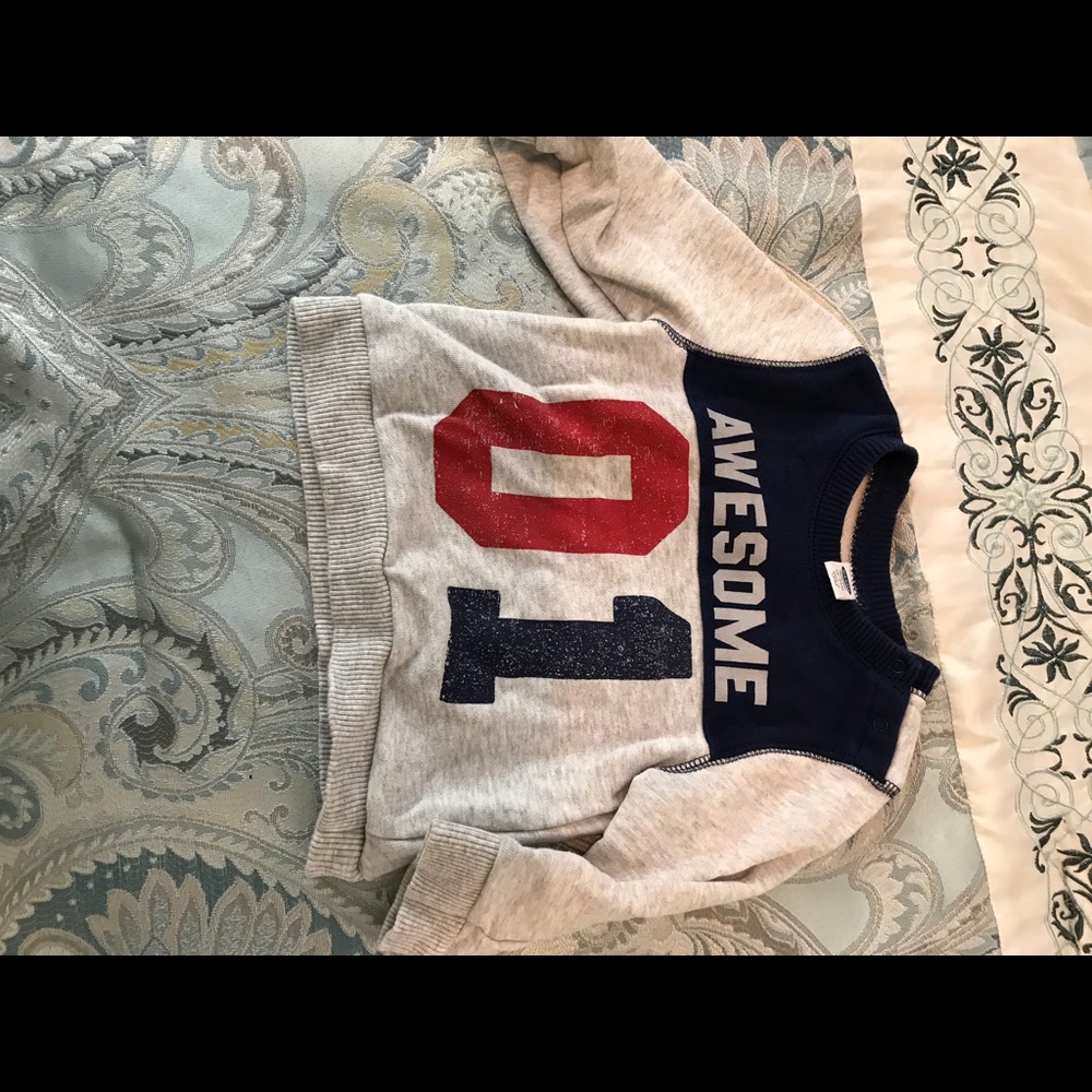Old Navy boys 18-24 months Sweatshirt